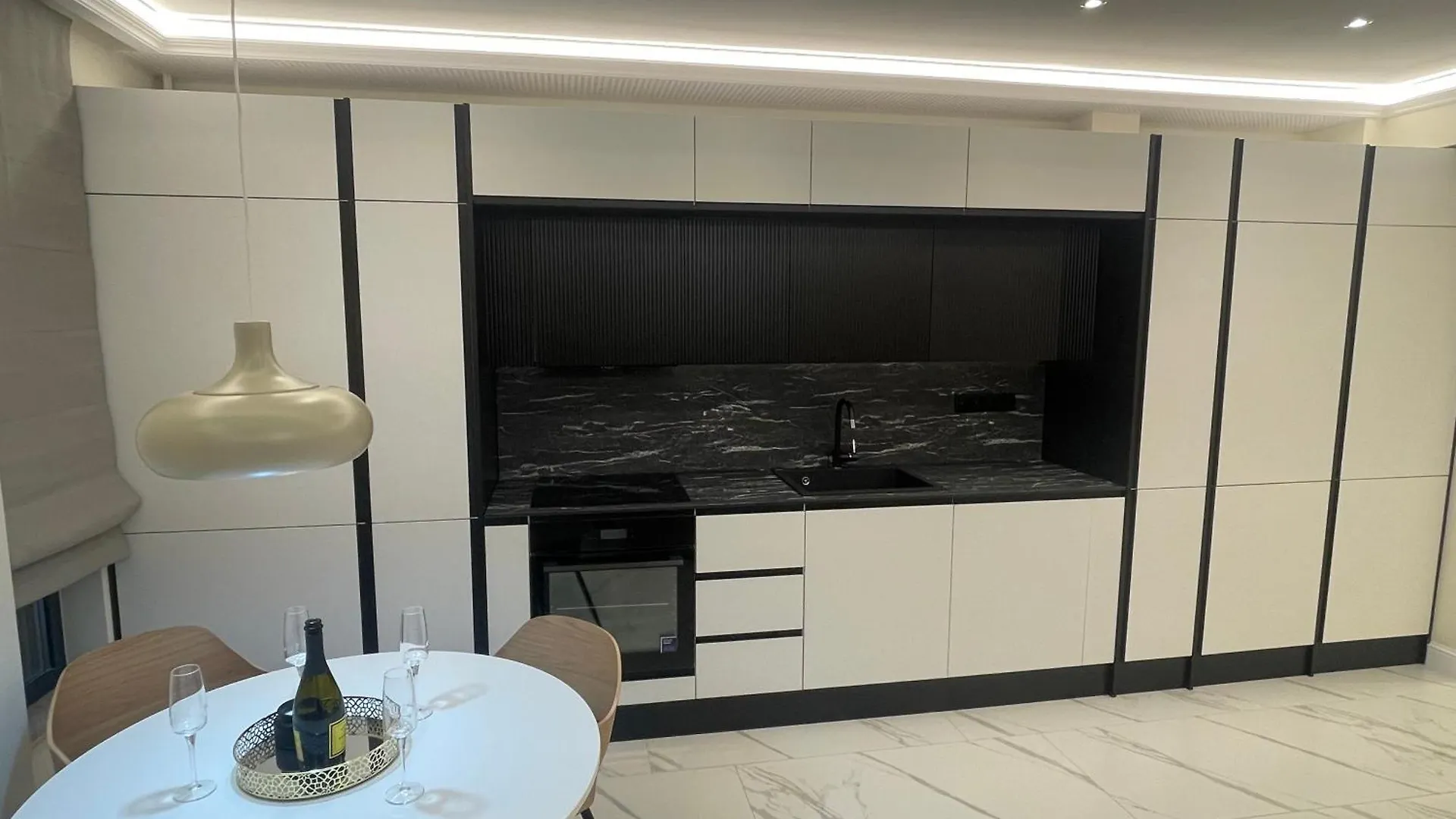 Apartament 3 Camere Baneasa Volo Residence Βουκουρέστι 0*,