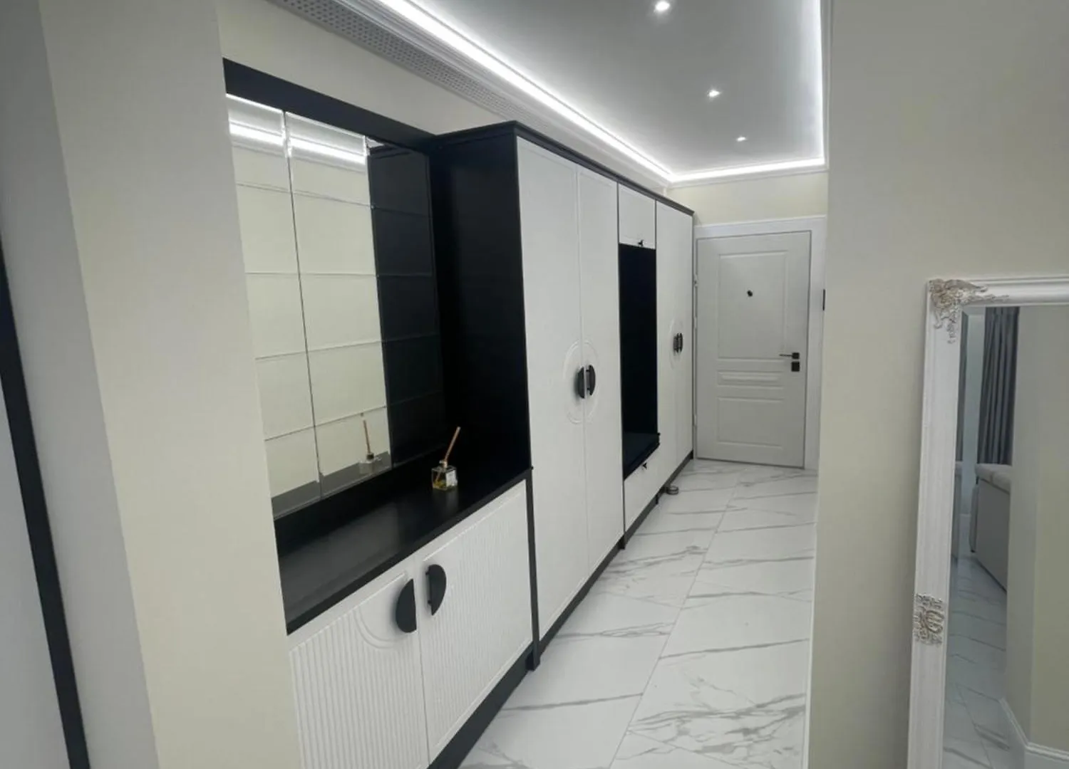 Apartament 3 Camere Baneasa Volo Residence Βουκουρέστι